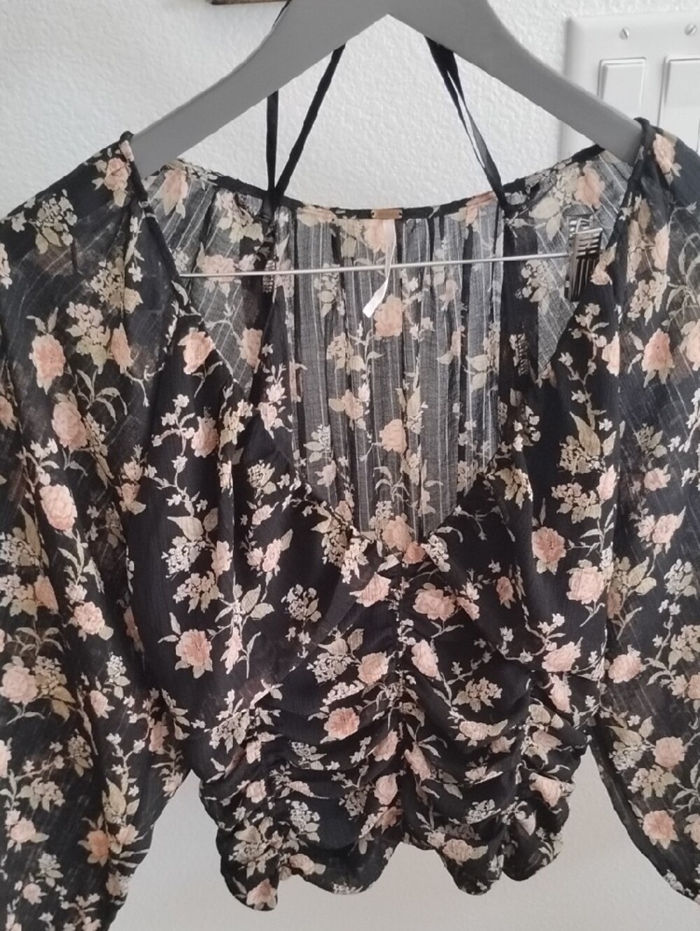 Free People Black Blush Floral Ruched Long-Sleeve Crop Top - Picture 3 of 12